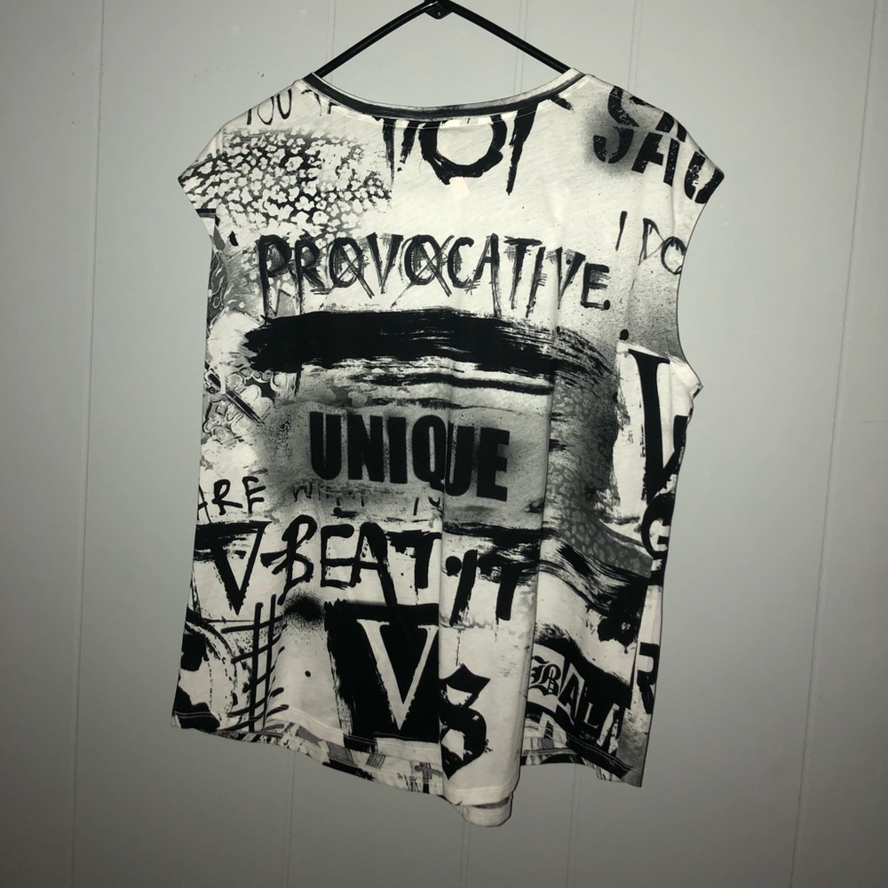 Victoria Secret x Balmain Graphic Tee - Picture 6 of 6